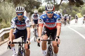 Arkéa Samsic-baas flirt openlijk met Alaphilippe: 'Julian is een zeer innemende persoonlijkheid'