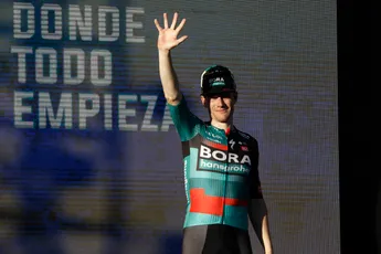 Lead-out Van Poppel finisht voor sprinter Bennett in slotrit San Juan: 'Sam raakte ingesloten'