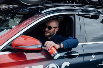 Ploegleider Cummings werd richting de uitgang geduwd na Pidcock-affaire: 'Vonden dat het het beste voor de ploeg was'