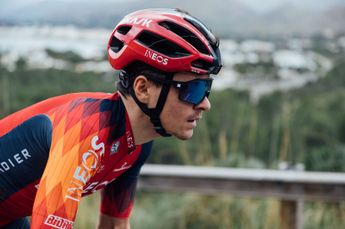 Pidcock krijgt Sheffield, Kwiatkowski en Rodríguez mee in gooi naar winst Strade Bianche