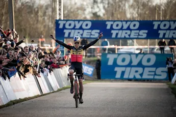 WK veldrijden 2023: Wout van Aert grote favoriet over Mathieu van der Poel voor de regenboogtrui