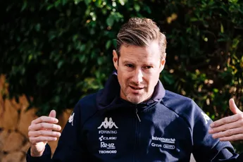 Interview | Aike Visbeek wil 'koersdier' Teunissen weer doen opleven: 'Mike heeft leergeld al betaald'