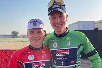 Evenepoel pakt seconden in UAE Tour: 'Denk dat Merlier bijna over zijn stuur klapte, zo hard remde hij'