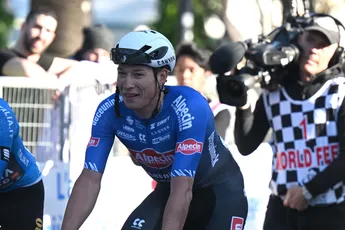 Philipsen, Jakobsen en Groenewegen zorgen met fotofinish voor droompodium in Kampioenschap van Vlaanderen