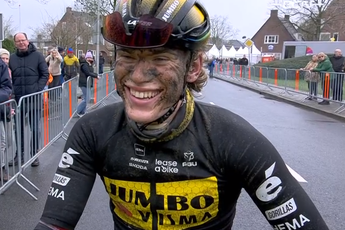 Jumbo-Visma maakt gebruik van overtalsituatie in Münsterland Giro: Hagenes wint, Groves en Pedersen mee op podium