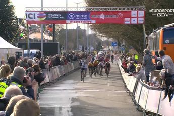 Wiebes voltooit de hattrick in de Ronde van Drenthe na een tumultueuze koers