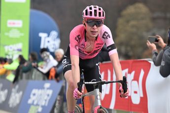 Tegenvaller voor EF Education-EasyPost: Vuelta-kopman Carthy moet opgeven na crash in Tour de 'Ain
