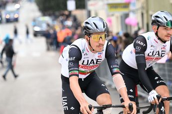 Almeida komt in openingsfase achtste etappe Vuelta ten val; Portugees behoeft medische assistentie