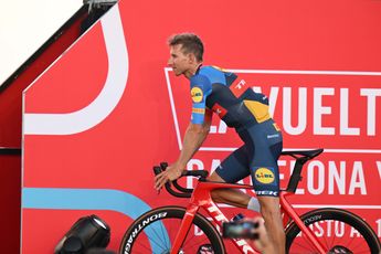 Mollema krabbelde met veel moeite op na missen Tour de France: 'Laatste maand niet geweldig verlopen'