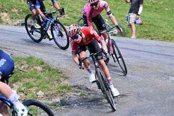 Van Eetvelt legt Vlasov en McNulty erop in de Challenge Mallorca: 'In een sprint met klimmers ben ik zeker niet traag'