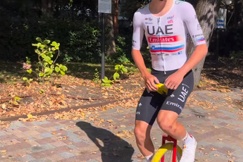 🎥 HAHA! Pogacar bereidt zich op eenwieler voor op Giro dell'Emilia: 'Warming-up voor de San Luca'