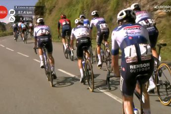 🎥 Vuelta a España al vroeg onthoofd: Evenepoel en Almeida lossen op Aubisque: 'Vanmorgen was hij oké'