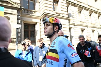 Van Aert miscalculated final stage of European Time Trial Championship due to Küng's fall: "That might have been a mistake on my part"