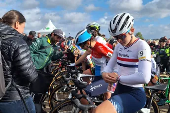 Bäckstedt blijkt modderfreak: 'Als het niet regent, huur ik wel iemand in om met water naar parcours te komen'