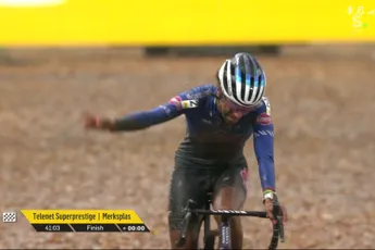 Lucinda Brand biedt aardig weerwerk in Superprestige Merksplas, maar Alvarado gaat toch met zege lopen