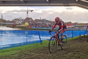 Jammer! Slepende knieblessure noopt Denise Betsema tot afmelding op NK veldrijden