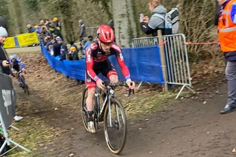 Iserbyt boekt meteen eerste zege in Belgische kampioenstrui, Cant verrast door ploeggenote in Otegem