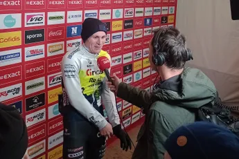 'Kameleon' Thijs Aerts reed drie wedstrijden in vier dagen: 'Uit respect voor de wedstrijdbesturen'