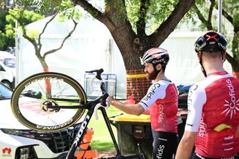 LIVE etappe 15 Giro d'Italia 2024 | Kopgroep weg, Cofidis ondersteunt UAE met kopwerk