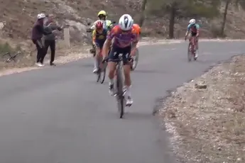 SD Worx-Protime opnieuw aan het feest in Valencia: pluimgewicht Fisher-Black wint na loeisteile klim