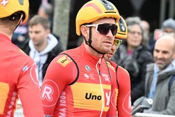 Kristoff (tweede) grijpt naast sprintzege in Tirreno-Adriatico: 'Het was nogal chaotisch'
