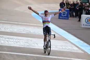 Parijs-Roubaix-experts aan het woord over de Hel van het Noorden: 'Over 20 jaar realiseren we pas hoe goed Van der Poel was'