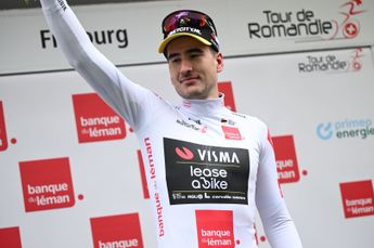 Tim van Dijke (Visma | Lease a Bike) baalt van laatste Romandië-sprint: 'Deur werd dichtgegooid'