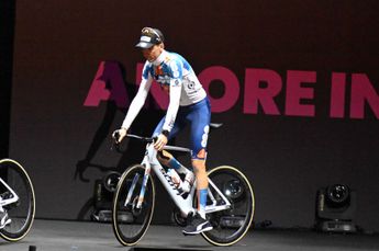 LIVE etappe 8 Giro d'Italia 2024 | Hommeles in kopgroep, Pogacar geeft weinig ademruimte