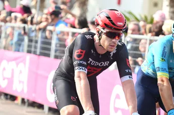 Dainese heeft na val geen tanden meer, schroeven helpen met kauwen: 'Men vraagt of ik hazenlip heb'