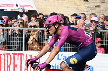 LIVE Giro d'Italia 2024 | Grijpt Jonathan Milan zijn derde ritzege in biljartvlakke etappe naar Cento?