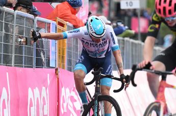Klassementen Giro d'Italia 2024: Caruso verliest meer dan kwartier, Groves over Merlier in puntenklassement