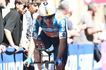 Bardet revives, but Jakobsen faces a bigger problem as sprint star struggles to keep up in the Giro