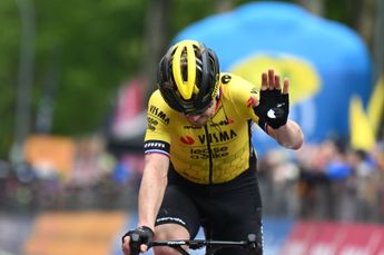 Boetes en tijdstraffen Giro d'Italia 2024 | Tratnik moet na lange solo stevige boete aftikken
