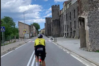 📸 Van Aert grapt en grolt met Amund Grondahl Jansen: 'Mijn Noorse vriend die ooit foutloos Nederlands sprak'