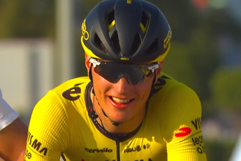 "Stop & go" for Olav Kooij, who looks for positives in his first Giro d'Italia sprint