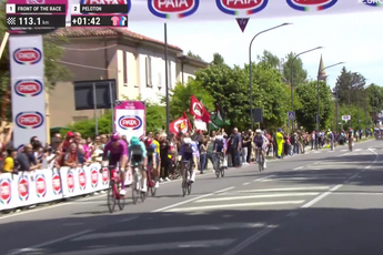 LIVE Giro d'Italia 2024 | Milan wint tussensprint met twee vingers in de neus en halveert voorsprong vluchters