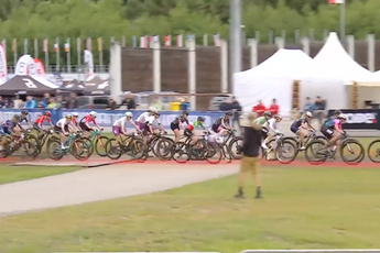 🎥 Puck Pieterse ondanks lelijke val vijfde op Short Track Nove Mesto, Tom Pidcock kan het niet bolwerken