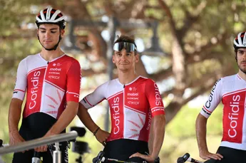 Cofidis-ploegbaas voelt zich genoodzaakt om te reageren na relletje: 'Niet mijn wens om hem neer te sabelen'