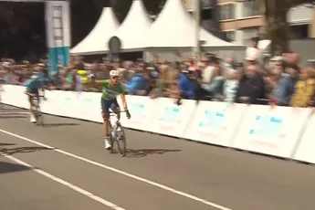 Na waaiergeweld spurt Van Uden overtuigend naar tweede ritzege in ZLM Tour