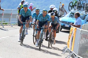 Vinokourov mist respect voor zijn verdiensten: 'Ik ben degene die Kazachstan in de wielersport heeft gebracht'