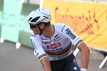 Van der Poel verrast winnaar Ayuso met uitstekende tijdrit en greep terug naar de macht