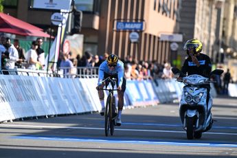 LIVE WK tijdrijden 2024 | Evenepoel na gerommel met ketting op startpodium vertrokken