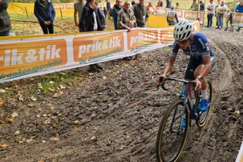 Grote groep kleurt Superprestige Merksplas, maar Alvarado blijft koel en versnelt op slim moment naar zege