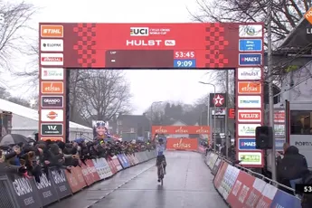 Helderziende ploegleider Kos spreekt over 'kantelpunt' bij Schreiber en Vas in de cross: 'Ze zijn er aan toe'