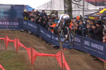 Van der Poel vliegt in figuurlijke privéjet naar de overwinning in Besançon en wint vijfde cross op rij