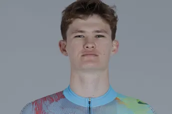 Waar Alexandre Vinokourov plots afscheid nam van de wielersport, zorgt tweelingbroer Nicolas voor voortbestaan van iconische naam