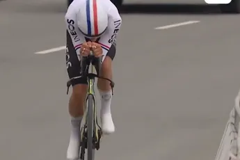 Tarling als kanonskogel richting winst in tijdrit UAE Tour, Pogacar doet goede zaken in klassement