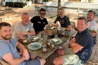 Van Avermaet reageert bedroefd op overlijden landgenoot in Cape Epic: ‘Het was zo’n goed mens, met een enorme passie voor de wielersport’