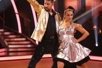 Moves like Sagan: oud-wereldkampioen ontpopt zich tot klassieke rockster in Slowaaks dansprogramma