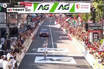 Gedroomd gevecht tussen Evenepoel en Pogacar blijft uit: wereldkampioen wint Luik-Bastenaken-Luik na oppermachtige solo